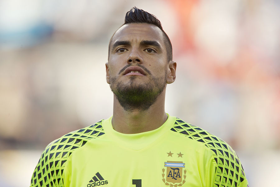 快乐的 Khan 日！ Dplus KIA 官方：祝 Khan 生日快乐！